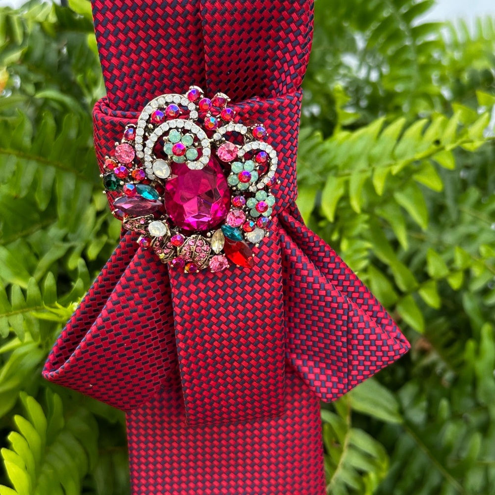 OOAK Neck Tie Necklace with Brilliant Color Stones Brooch - Picture 3 of 14